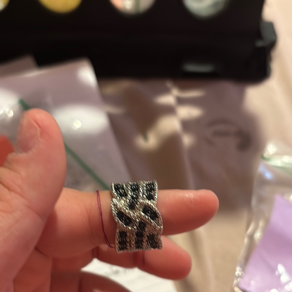 Elegant Silver and Black Women's Ring